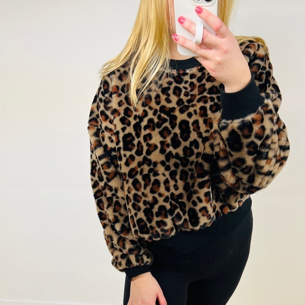 Wild Fable Leopord Print Crewneck